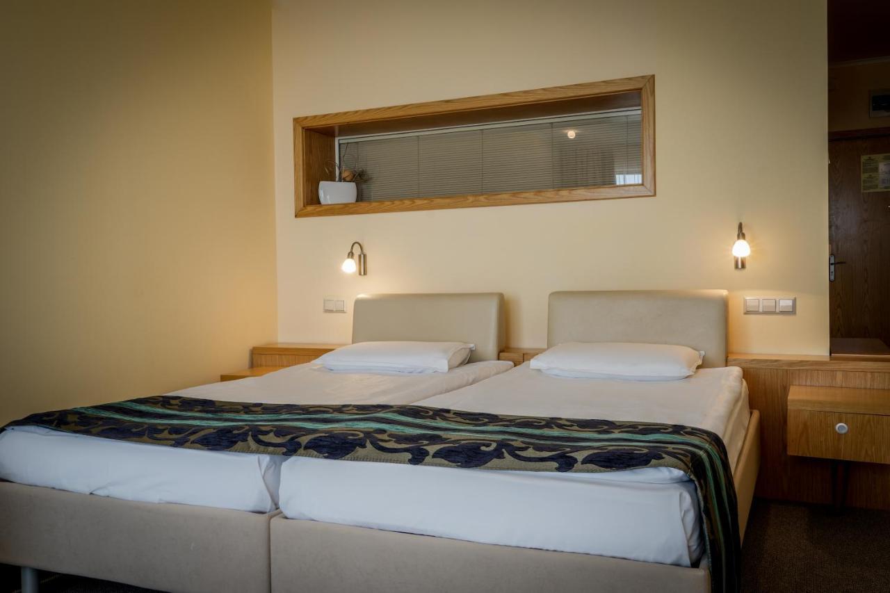 Kaliakra Beach Hotel - Ultra All Inclusive Albena Esterno foto